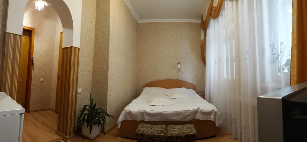 Сонячна Hotel Truskavets Eksteriør billede