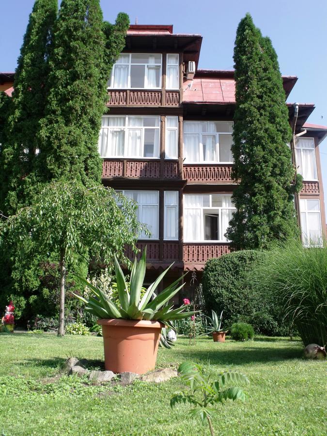 Сонячна Hotel Truskavets Eksteriør billede