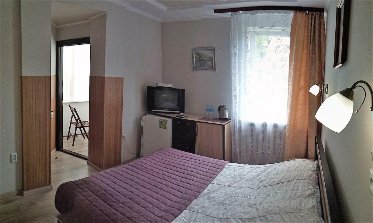 Сонячна Hotel Truskavets Eksteriør billede