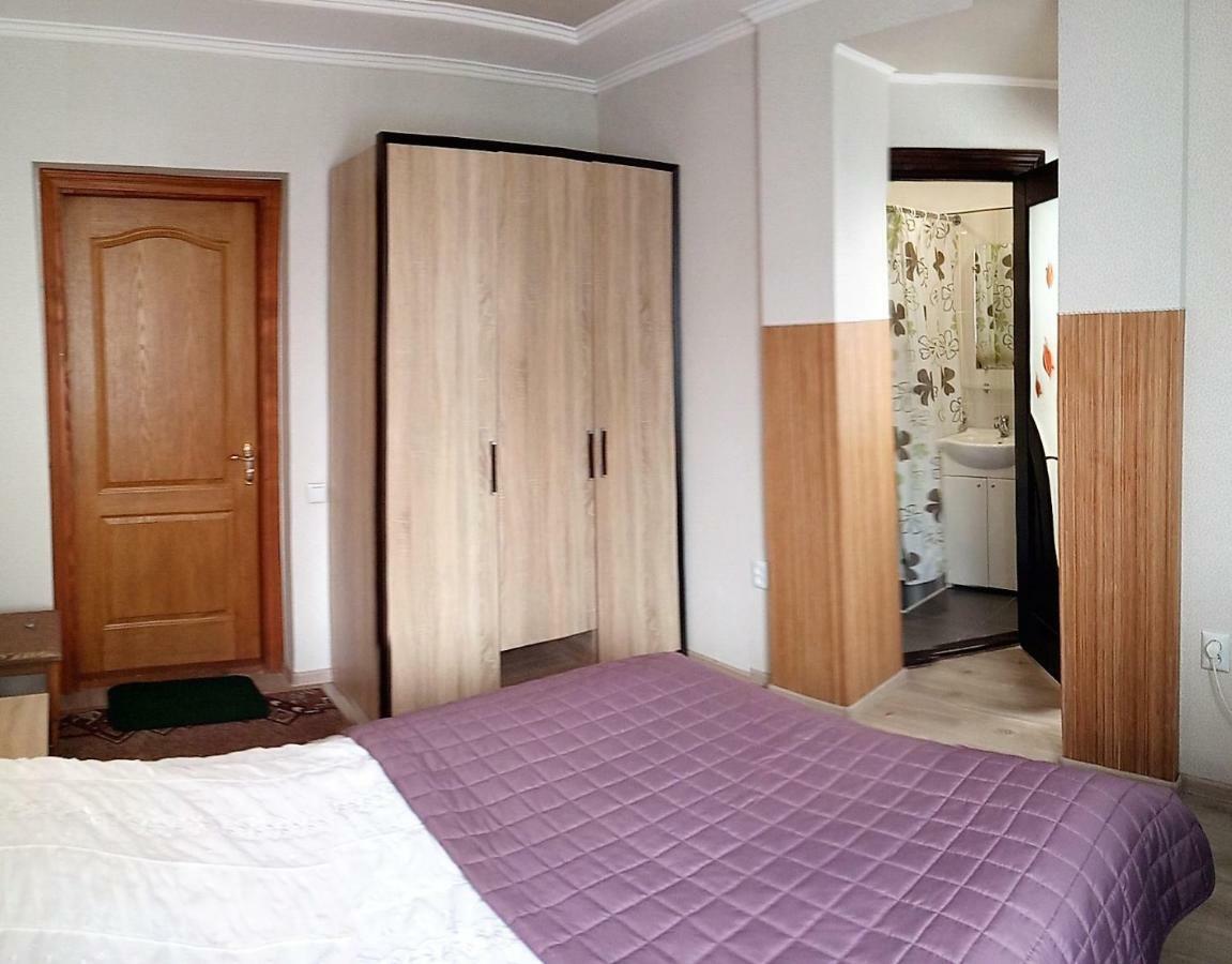 Сонячна Hotel Truskavets Eksteriør billede